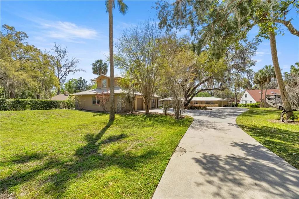 4817 Riverside Drive, Yankeetown