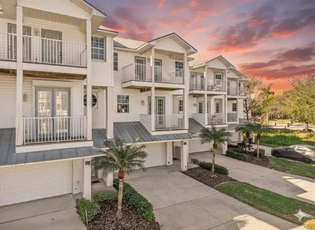 135 Bath Club Circle, NORTH REDINGTON BEACH