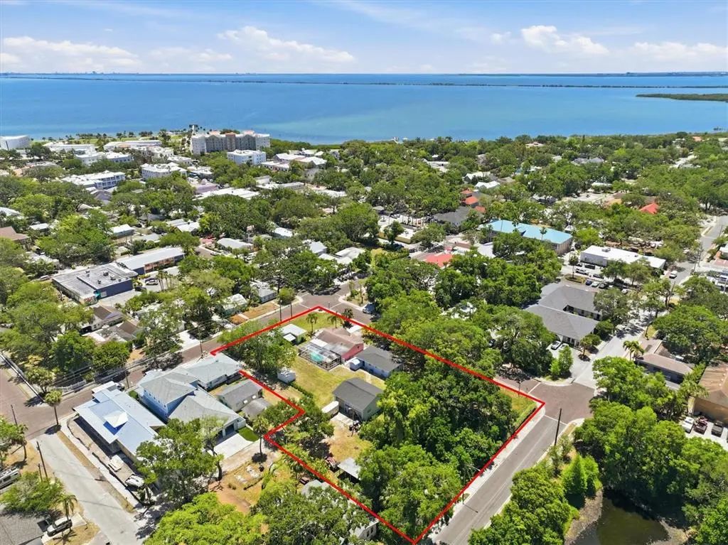 2nd Street N, SAFETY HARBOR