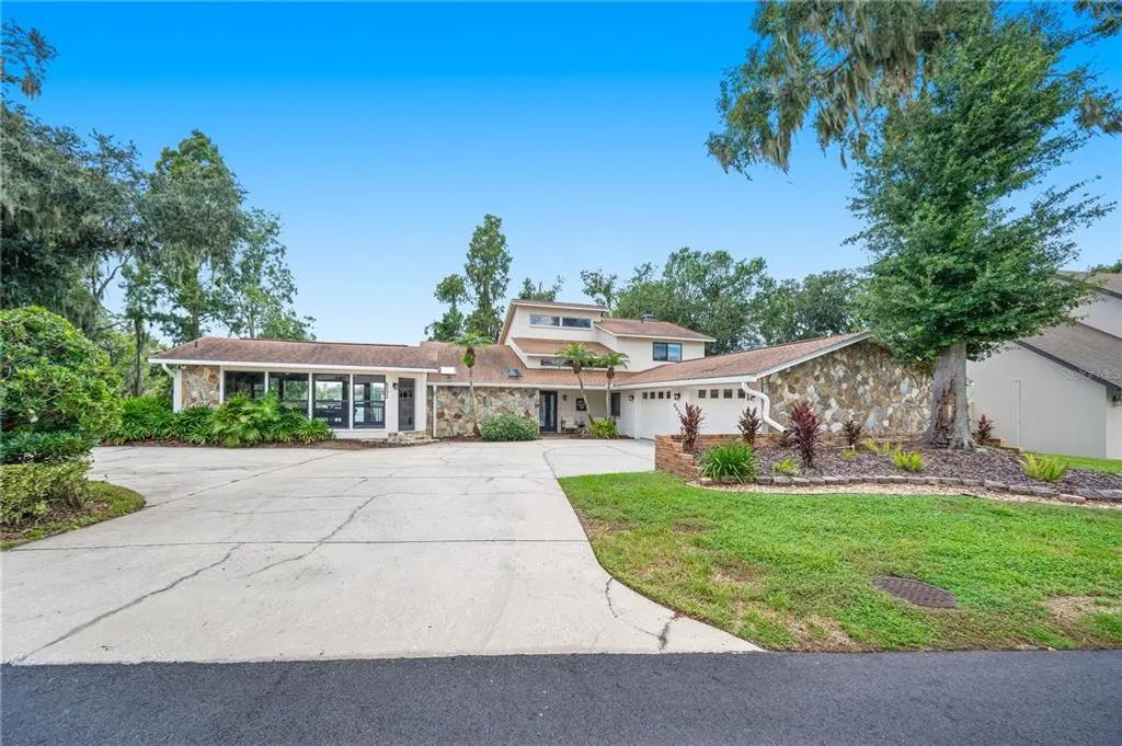 6033 Mountain Lake Drive, LAKELAND