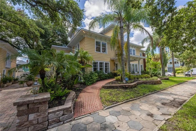 635 Bay Street Ne, ST PETERSBURG
