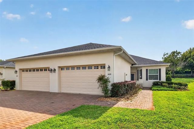 1028 Green Gate Boulevard, GROVELAND