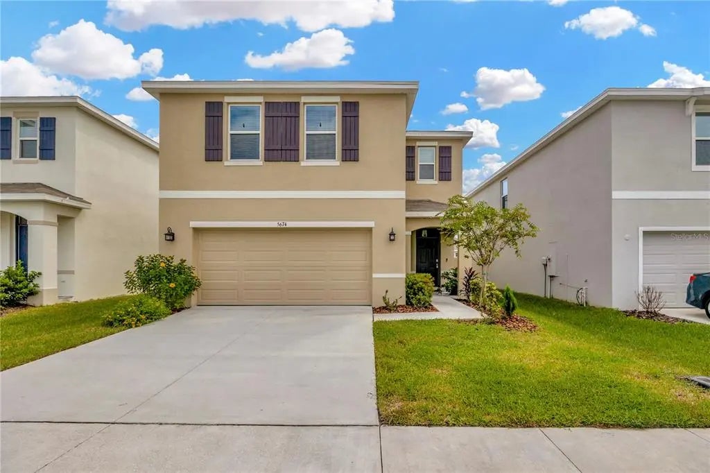 5674 Banbury Ridge Run, WESLEY CHAPEL