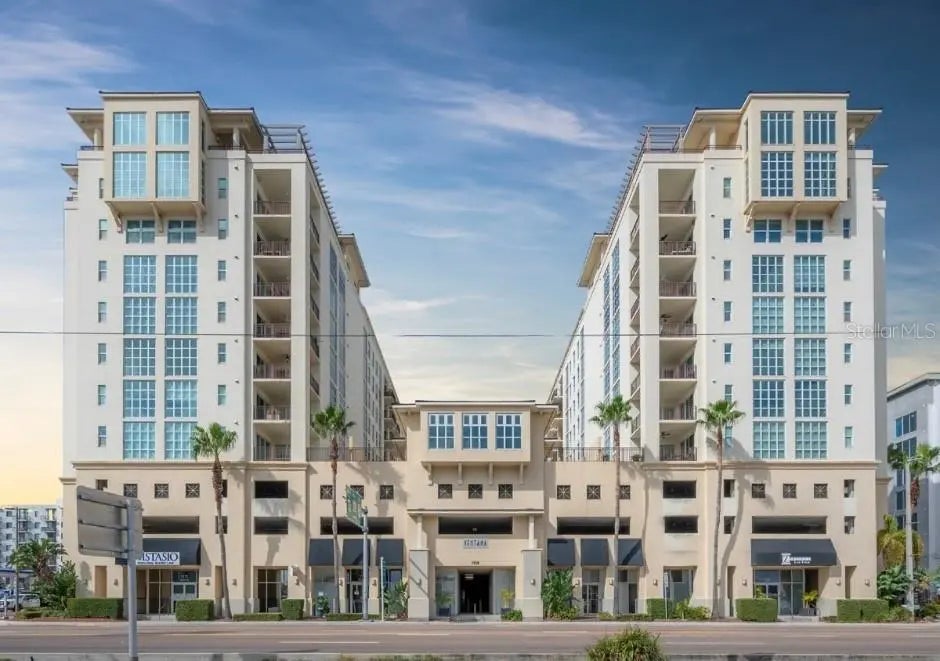 1238 E Kennedy Boulevard 402, TAMPA
