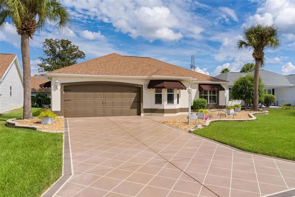 2105 Suarez Court, THE VILLAGES