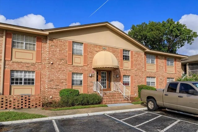 404 Banyon Tree Circle 200, MAITLAND
