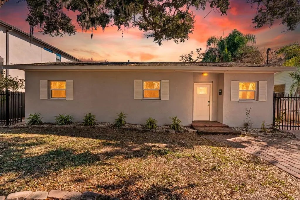 7425 Seagull Way, TAMPA