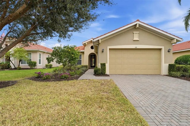 115 Avalini Way, NOKOMIS