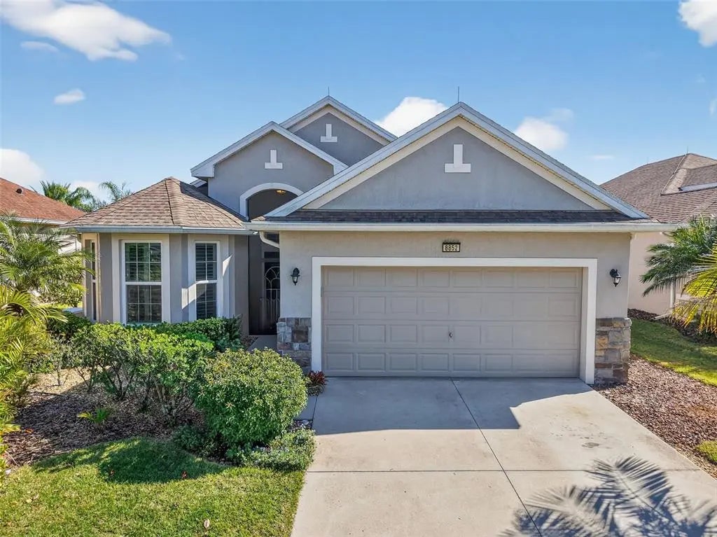 8852 Bridgeport Bay Circle, MOUNT DORA