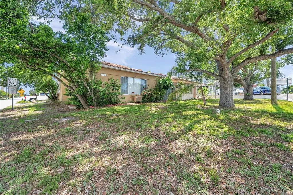 1269 Drew Street, CLEARWATER