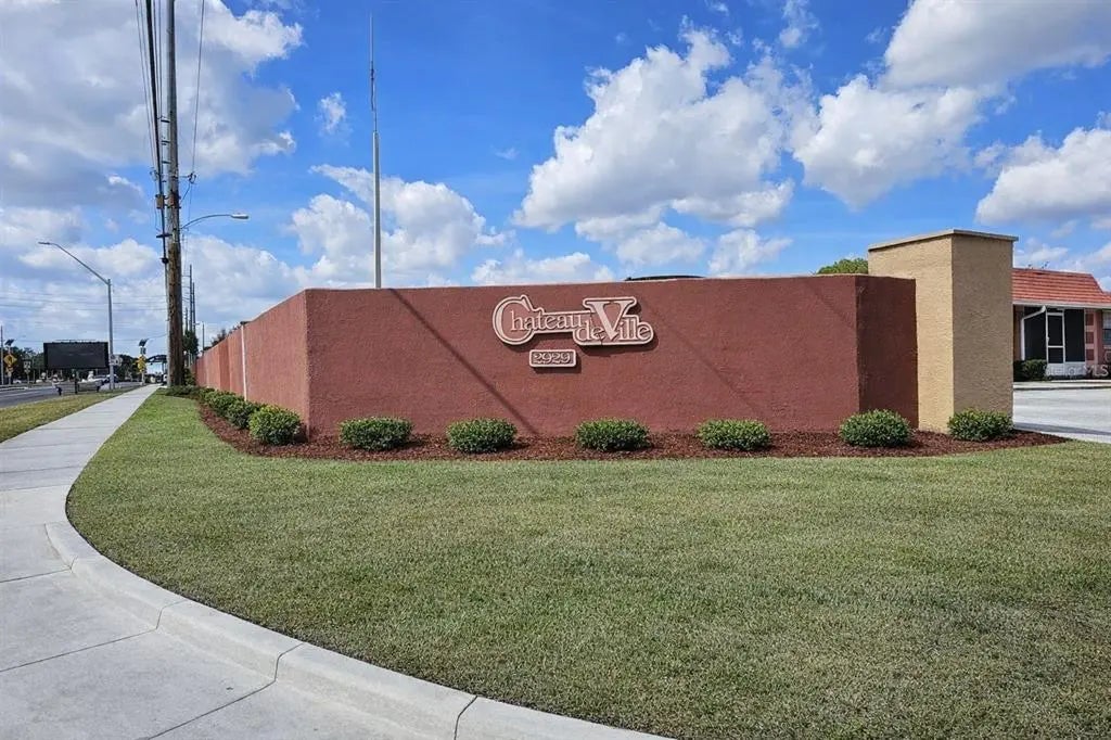 2929 W Oak Ridge Road E6, ORLANDO