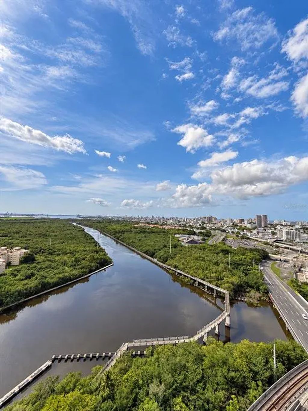 48 Ave. Luis MuÑoz Rivera Cond. Aquablue 2604, SAN JUAN