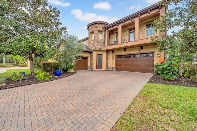 10011 Hazelnut Court, TAMPA