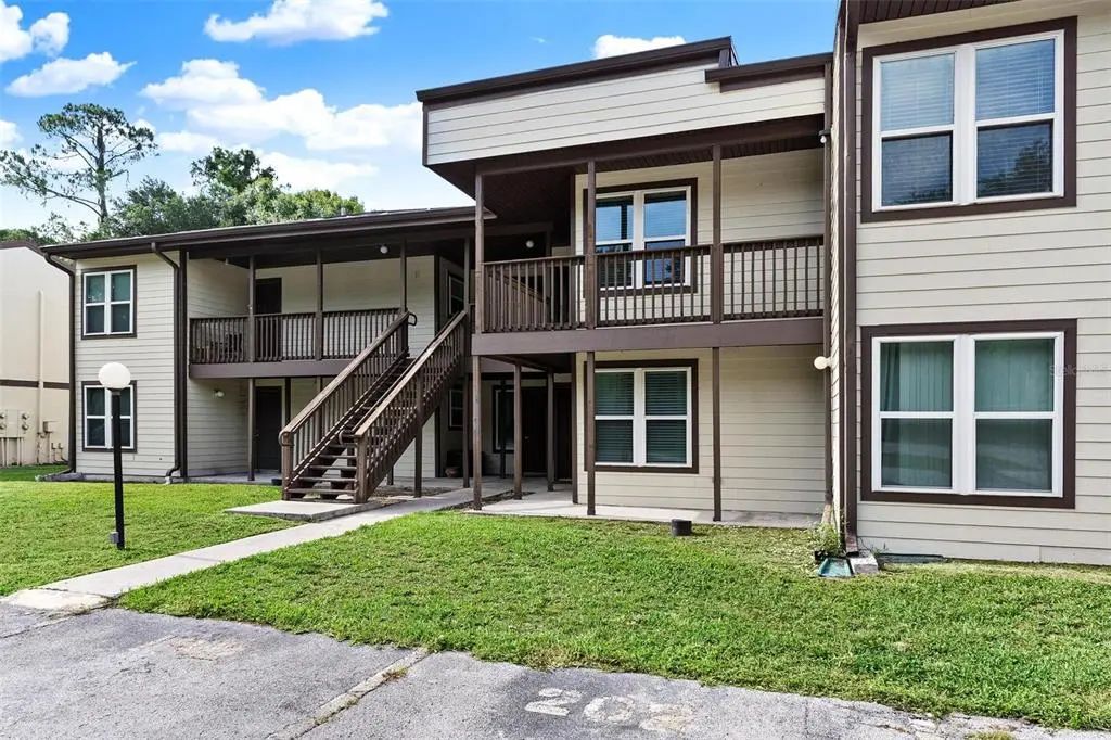 23202 Sandalwood Drive 202, WILDWOOD