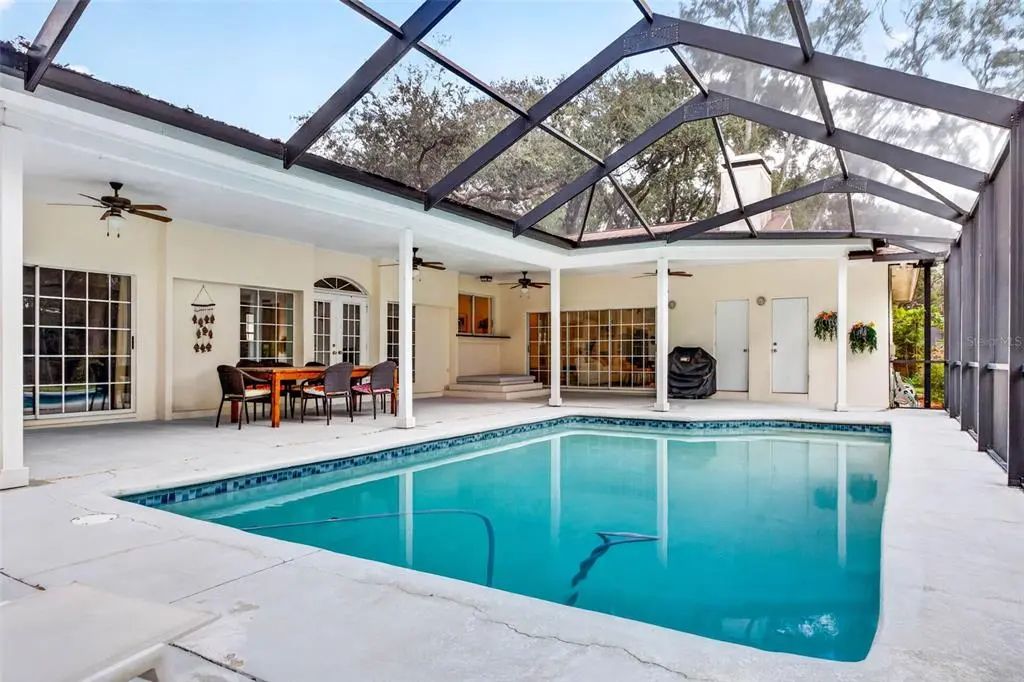513 Garrard Drive, TEMPLE TERRACE