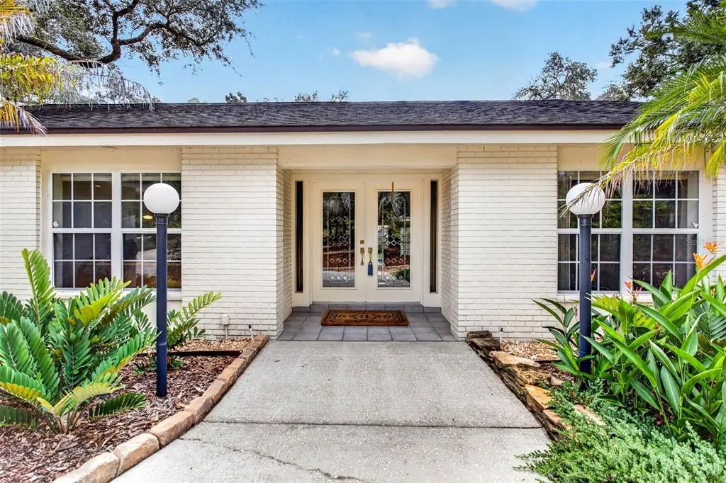 513 Garrard Drive, TEMPLE TERRACE