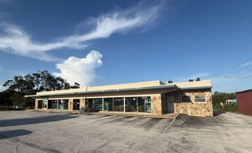 6225 Seminole Boulevard, SEMINOLE