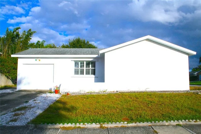2567 Knoll Street W, PALM HARBOR