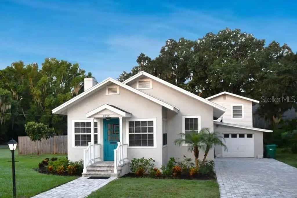 1245 N Alexander Street, MOUNT DORA