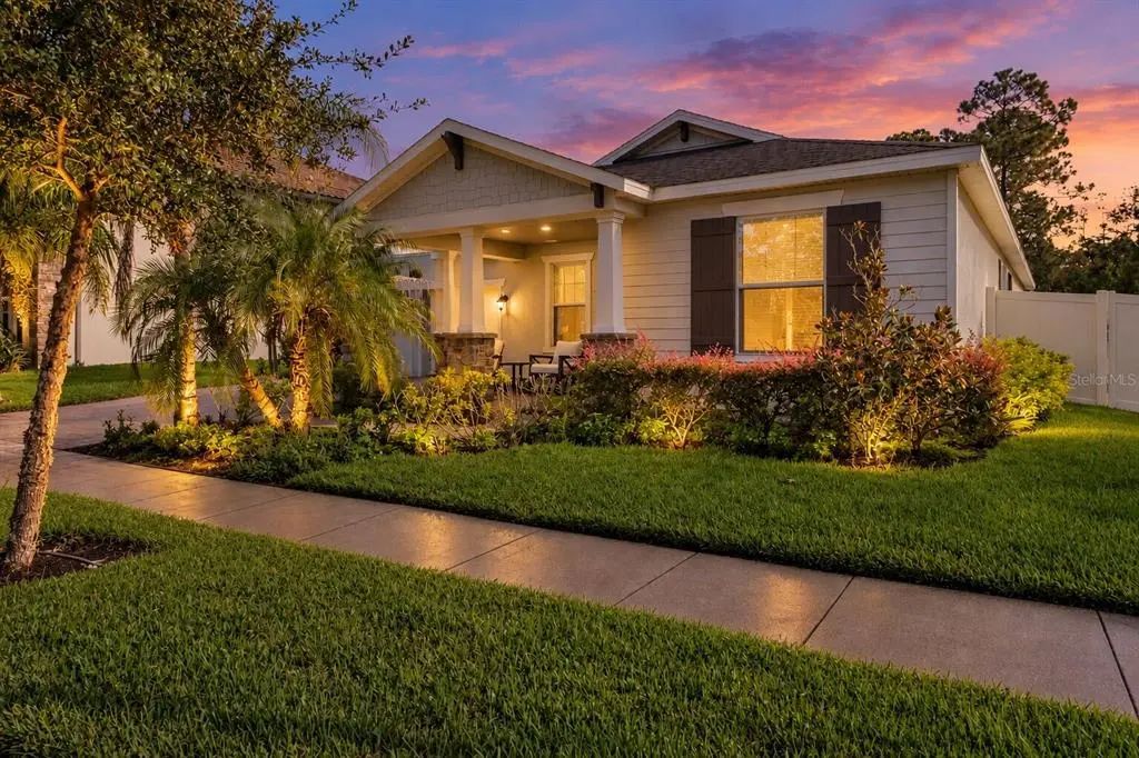 8524 Vivaro Isle Way, WINDERMERE