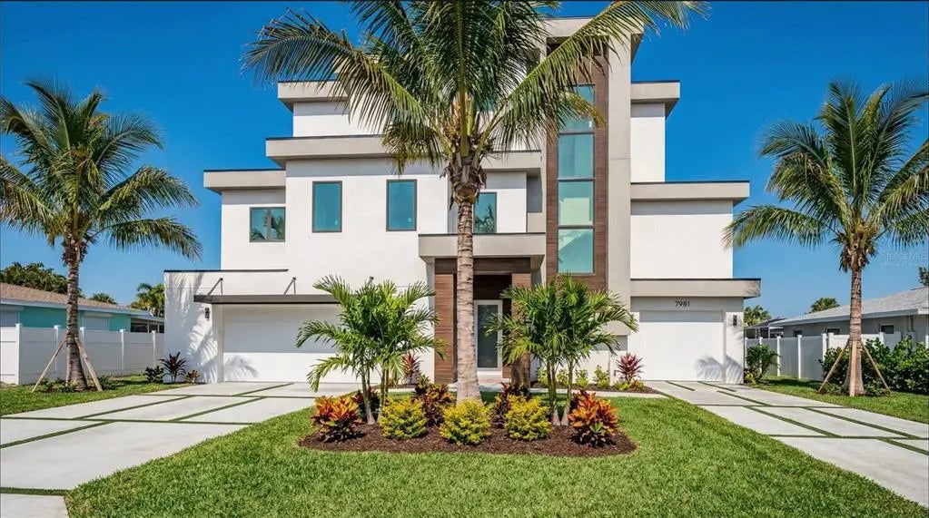 7981 2nd Avenue S, ST PETERSBURG