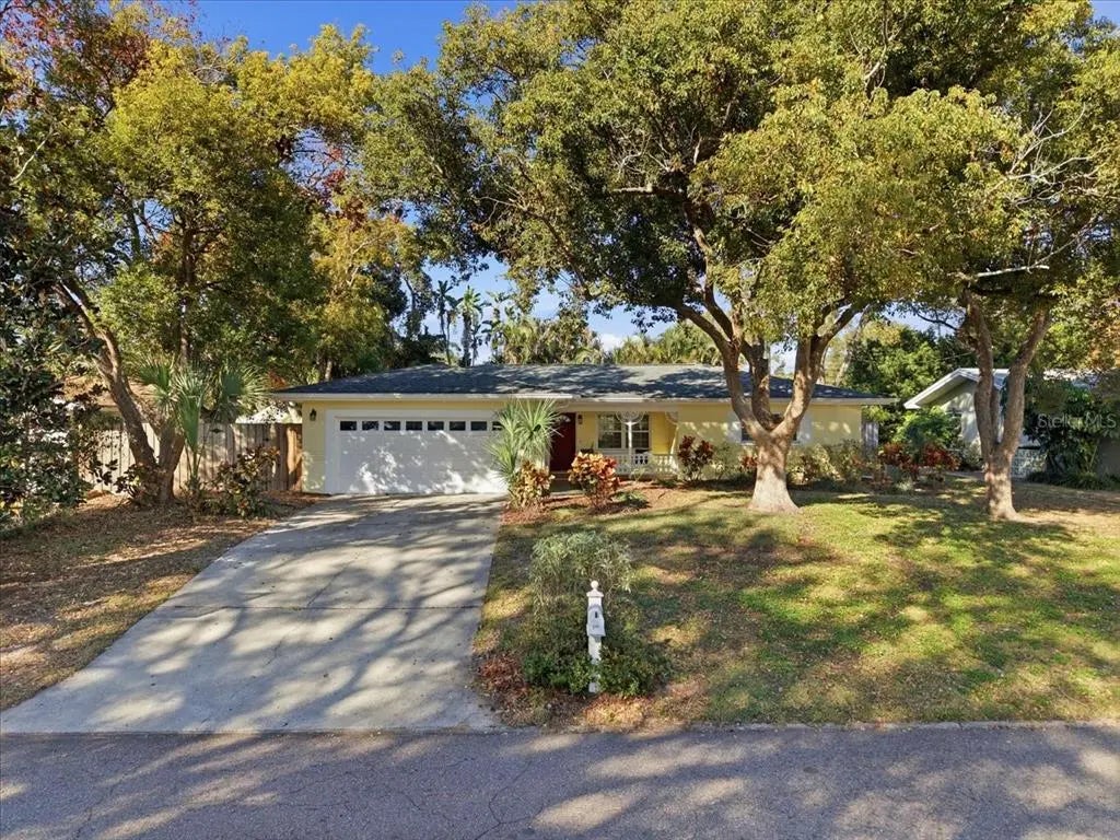 1926 Sandra Drive, CLEARWATER