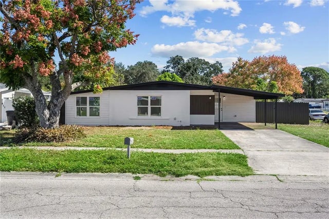5101 Town N Country Boulevard, TAMPA