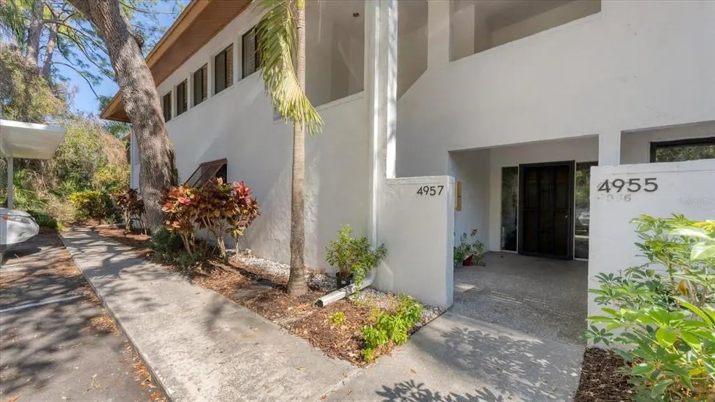 4957 Cross Creek Road 4957, SARASOTA