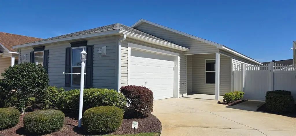 2577 Lindewood Street, THE VILLAGES