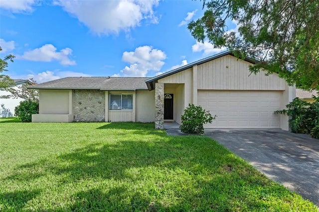 2317 Woodleaf Court, ORLANDO