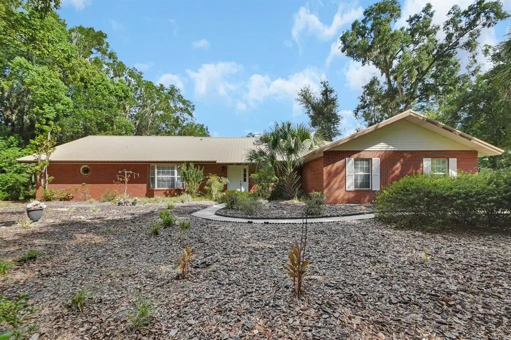 350 Lafayette Place, DELAND
