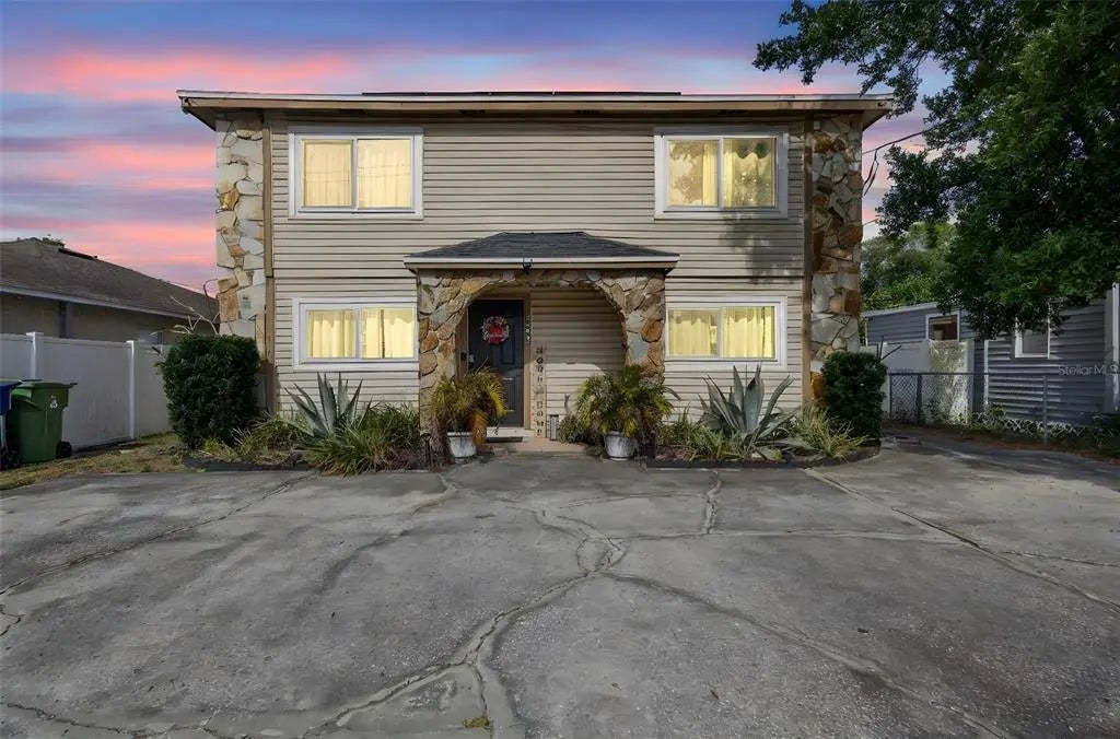 1604 E Waters Avenue, TAMPA