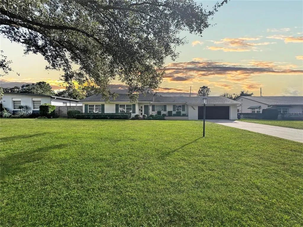 1704 Antigua, ORLANDO