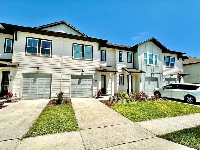 1047 Plantation Lane, DAVENPORT