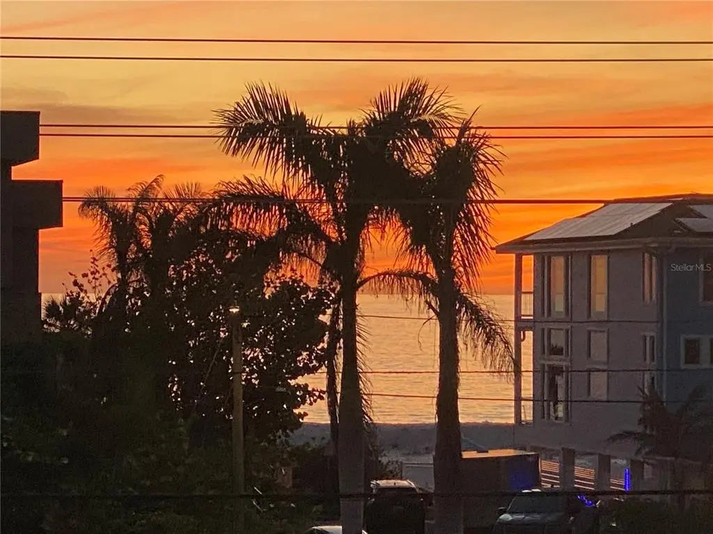 13235 Gulf Boulevard 315, MADEIRA BEACH