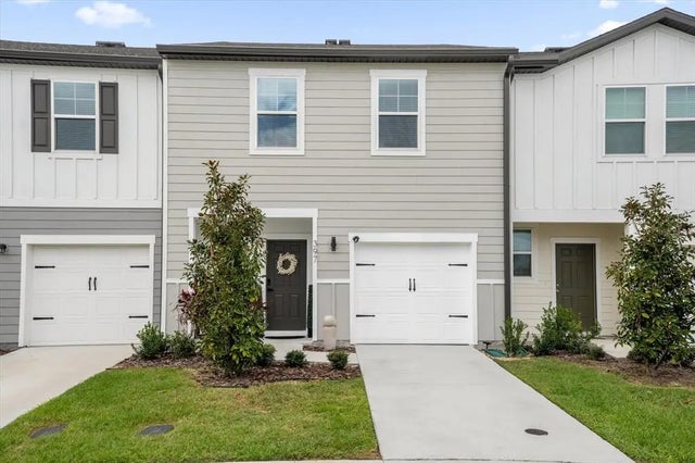 397 Madison Drive, DAVENPORT
