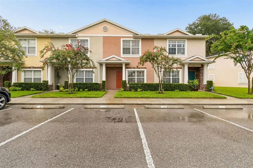 1140 Hillhurst Drive, WESLEY CHAPEL