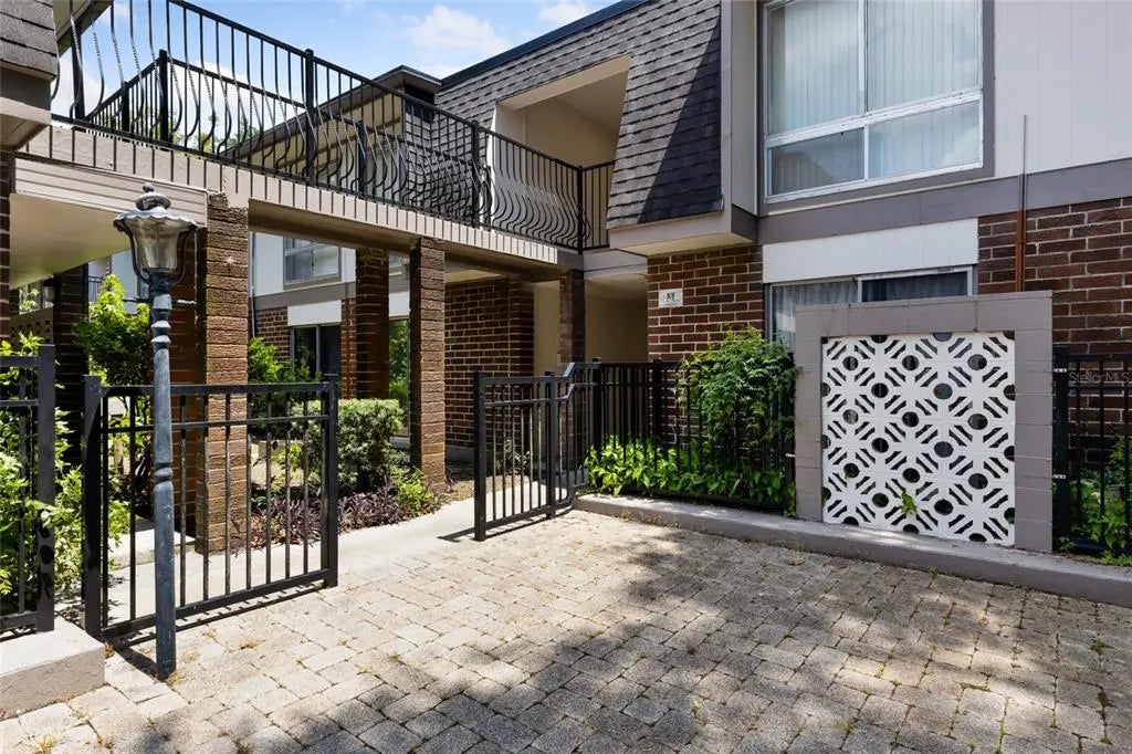 1700 Sw 16th Court M2, GAINESVILLE