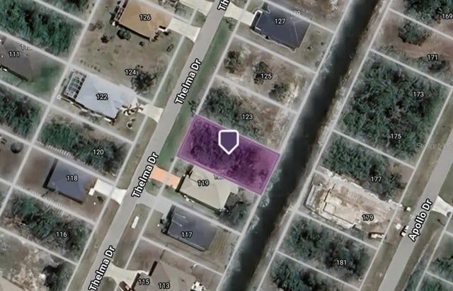 121 Thelma Drive, ROTONDA WEST