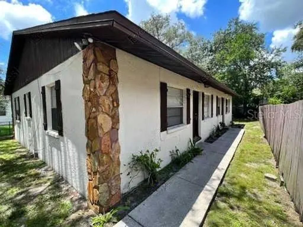 8108 N Semmes Street, TAMPA