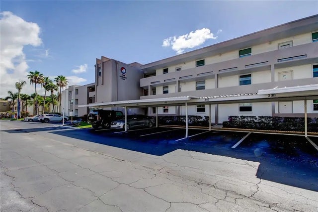 7425 Bay Island Drive S 203, SOUTH PASADENA