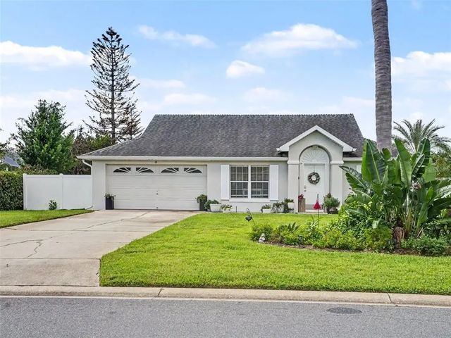 511 Hanging Moss Road, DAVENPORT