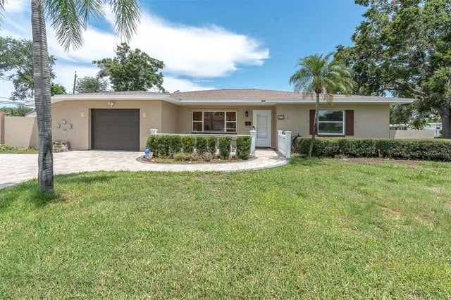 999 38th Avenue Ne, ST PETERSBURG