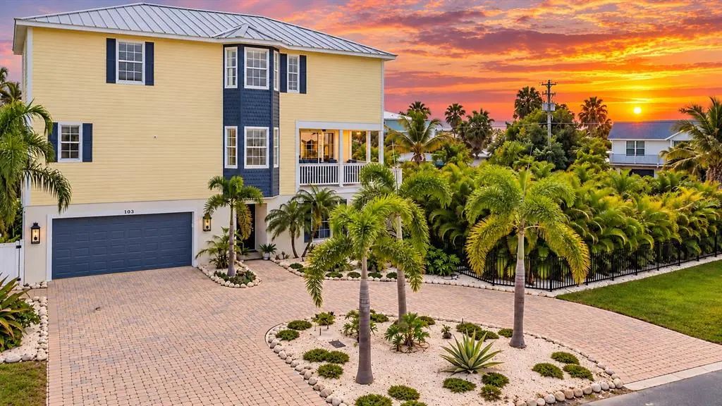 303 58th Street, HOLMES BEACH