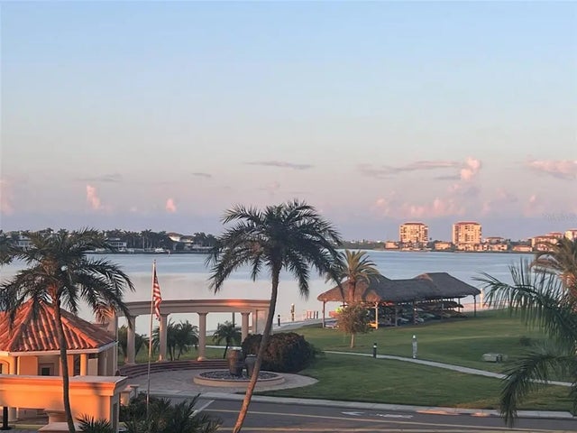 4900 Brittany Drive S 314, ST PETERSBURG