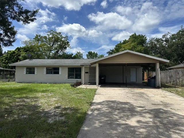 2200 Queensway Road, ORLANDO