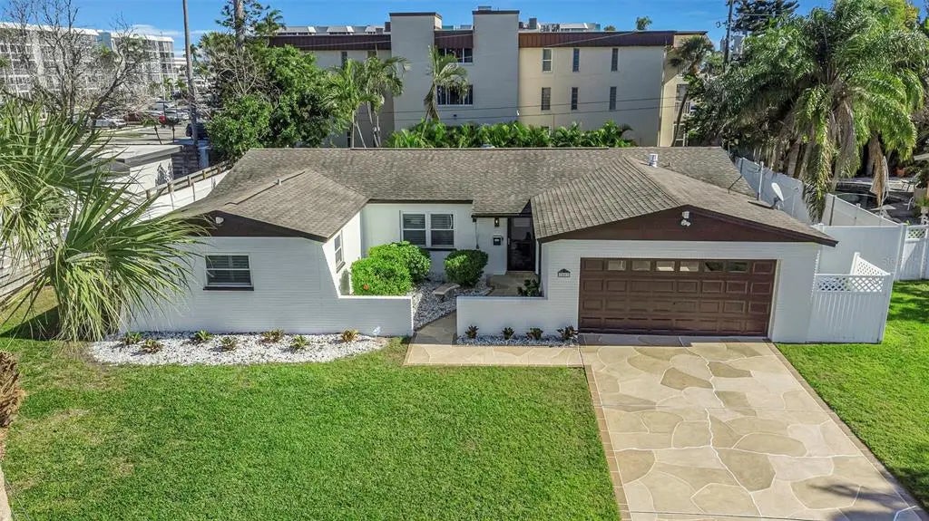 3887 50th Avenue S, ST PETERSBURG