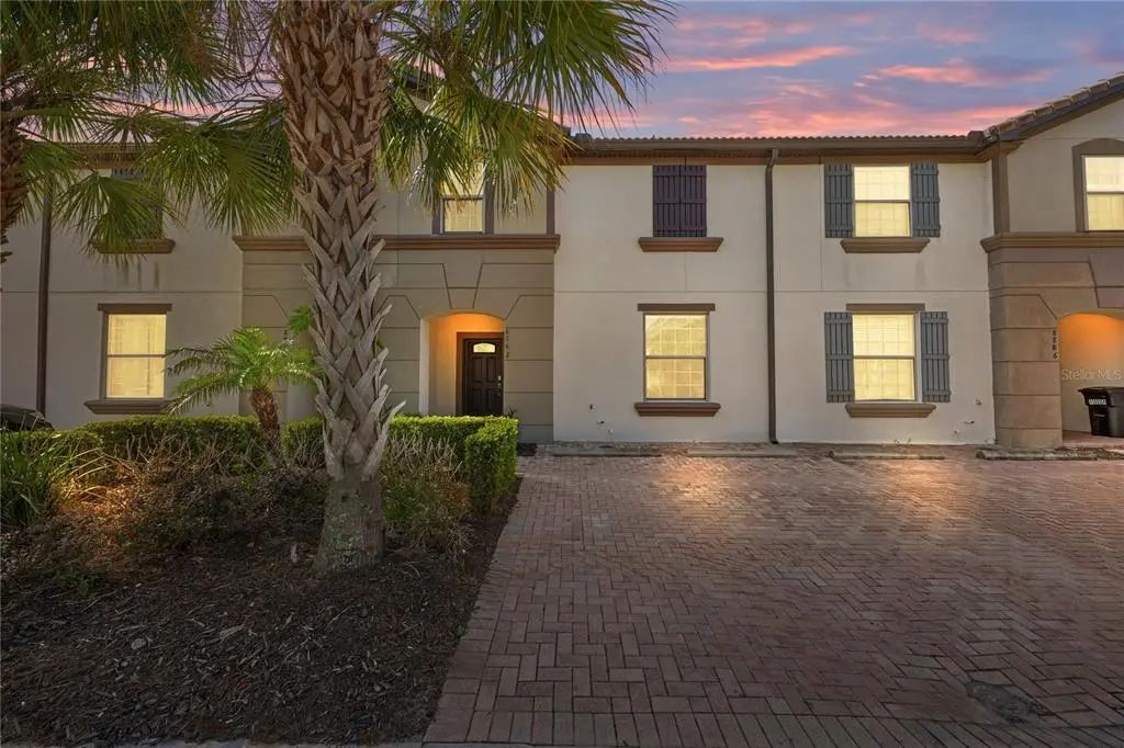 8882 Geneve Ct, KISSIMMEE