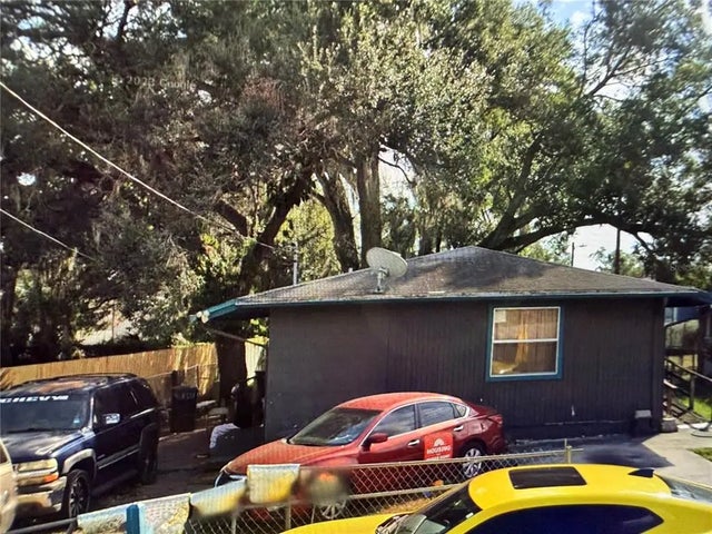 3307 E North Bay Street, TAMPA