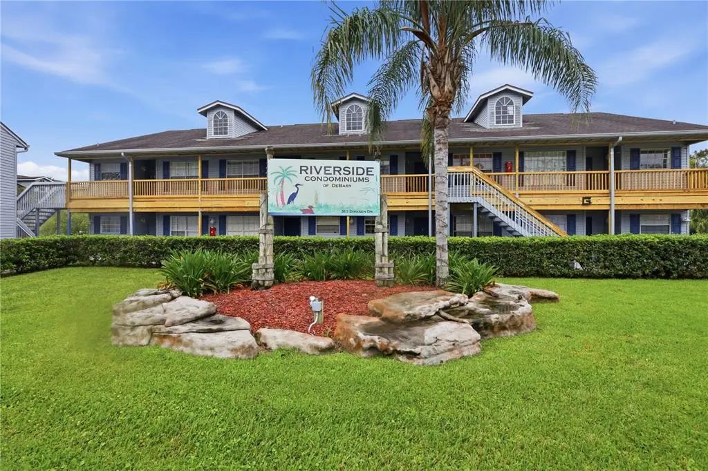 313 Dirksen Drive F13, DEBARY